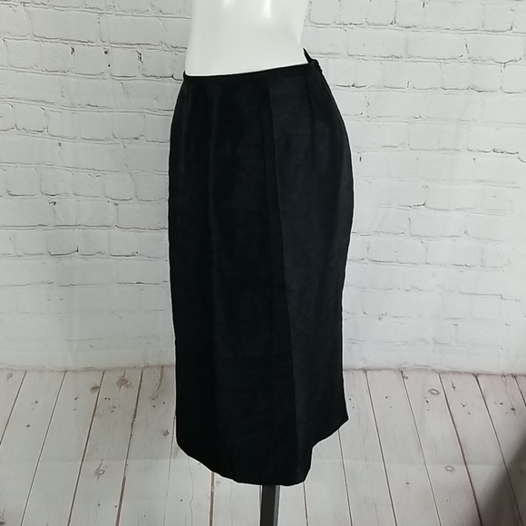 Kasper Black Skirt - Picture 2 of 4